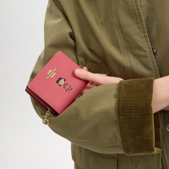Coach X Peanuts Snap Wallet With Lucy - Picture 4 of 7